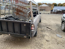Load image into Gallery viewer, FRONT DOOR GLASS Toyota Tundra 00 01 02 03 04 05 06 Left - 1369084
