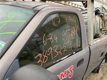 Load image into Gallery viewer, FRONT DOOR GLASS Toyota Tundra 00 01 02 03 04 05 06 Left - 1369084

