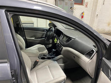 Load image into Gallery viewer, BODY CONTROL MODULE COMPUTER Tucson 2016 16 2017 17 2018 18 Left - 1334596
