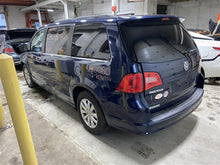 Load image into Gallery viewer, STEERING RACK Volkswagen Routan 2009 09 2010 10 2011 11 2012 12 - 1335620
