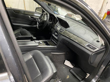 Load image into Gallery viewer, RADIATOR FAN ASSEMBLY Mercedes C350 C250 C300 E350 2008 08 09 10 11 12 13 - 1335775

