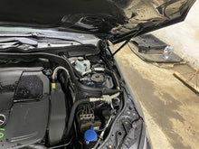 Load image into Gallery viewer, INDEPENDENT REAR SUSPENSION E250 Van E250D E300 E350 E400 E550 E63 10-16 Left - 1335799
