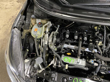 Load image into Gallery viewer, AIR CLEANER BOX Nissan Versa 2018 18 2019 19 2020 20 - 1335319
