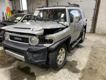Load image into Gallery viewer, TRANSFER CASE Toyota 4 Runner FJ Cruiser 2007 07 2008 08 2009 09 10 11 12 4.0L - 1336110
