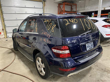 Load image into Gallery viewer, FRONT INTERIOR DOOR TRIM PANEL Mercedes-Benz ML350 2011 11 - 1337079
