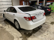 Load image into Gallery viewer, REAR BUMPER ASSEMBLY Lexus ES350 07 08 09 10 11 12 - 1339143
