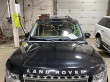 Load image into Gallery viewer, Center Pillar Cut Land Rover LR3 LR4 2005 05 2006 06 2007 07 08 09 - 11 Right - 1340880
