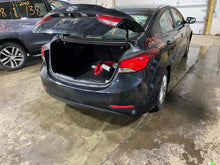 Load image into Gallery viewer, Console Hyundai Elantra 2014 14 2015 15 2016 16 - 1341195
