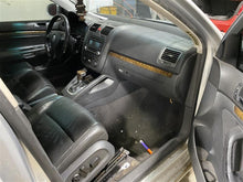 Load image into Gallery viewer, OUTER TAIL LIGHT LAMP Jetta 2005 05 2006 06 2007 07 Left - 1341773
