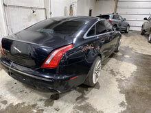 Load image into Gallery viewer, STEERING WHEEL Jaguar Vanden Pl XJ XJL 2011 11 - 1341592

