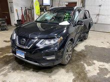Load image into Gallery viewer, RADIATOR FAN ASSEMBLY Nissan Rogue 14 15 16 17 18 19 20 - 1342656
