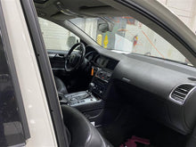 Load image into Gallery viewer, FRONT FENDER Audi Q7 07 08 09 10 11 12 13 14 Left - 1343554
