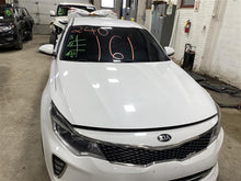 Load image into Gallery viewer, FOG LAMP LIGHT Kia Optima 2018 18 Right - 1342876
