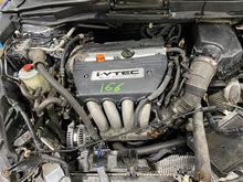 Load image into Gallery viewer, AC A/C AIR CONDITIONING COMPRESSOR Honda CR-V 07 08 09 10 - 1343129
