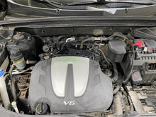 Load image into Gallery viewer, INTAKE MANIFOLD Santa Fe Sorento 10 11 12 13 LOWER - 1346650
