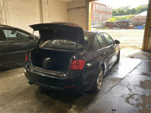 Load image into Gallery viewer, STRUT SHOCK - 1347634
