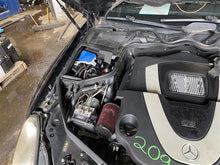 Load image into Gallery viewer, FRONT SPINDLE Mercedes EL550 E350 E320 E500 2003 03 04 05 06 - 11 Right - 1348559
