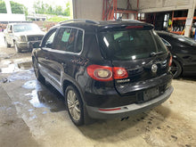 Load image into Gallery viewer, Air Bag Volkswagen Tiguan 2011 11 2012 12 Right - 1348107
