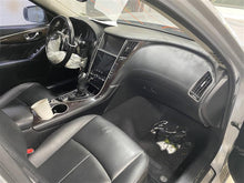Load image into Gallery viewer, Front Door Glass Infiniti Q50 2019 - 1348156
