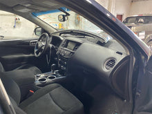 Load image into Gallery viewer, INTERIOR REAR VIEW MIRROR Altima Versa JX35 Titan Sentra 07 08 09 10 - 13 - 1350276

