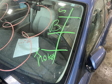 Load image into Gallery viewer, AIR CLEANER BOX Subaru Legacy 05 06 07 08 09 - 1349865
