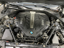 Load image into Gallery viewer, CENTER PILLAR CUT 740i 740il 750 HYBRID 750i 750il 760li 09-15 Right - 1353119
