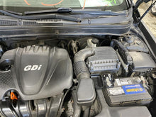 Load image into Gallery viewer, Console Hyundai Sonata 2011 11 2012 12 2013 13 - 1352554
