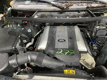 Load image into Gallery viewer, QUARTER PANEL CUT ASSEMBLY Range Rover 2003 03 2004 04 05 06 - 12 Right - 1355059

