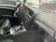 Load image into Gallery viewer, GLOVE BOX DOOR Audi A4 2013 13 - 1355166
