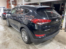Load image into Gallery viewer, FRONT INTERIOR DOOR TRIM PANEL Hyundai Tucson 2018 18 - 1357682
