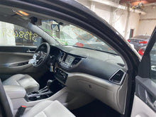 Load image into Gallery viewer, DASH PANEL Hyundai Tucson 2016 16 2017 17 2018 18 - 1357714
