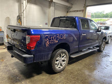 Load image into Gallery viewer, SIDE VIEW DOOR MIRROR Nissan Titan Titan XD 2017 17 2018 18 Right - 1356889
