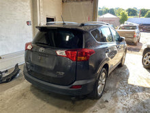 Load image into Gallery viewer, FRONT SPINDLE KNUCKLE HS250H TC Rav4 2006-2014 Right - 1357295
