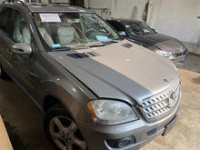 Load image into Gallery viewer, SPEEDOMETER CLUSTER Gl320 Gl450 Gl550 ML320 ML350 ML550 ML63 2008 - 1358045
