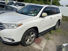Load image into Gallery viewer, SUNROOF ASSEMBLY Highlander 04 05 06 07 08 09 10 11 12 13 - 1359372
