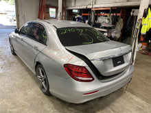 Load image into Gallery viewer, Crossmember / K-Frame Mercedes-Benz E300 2017 - 1360174
