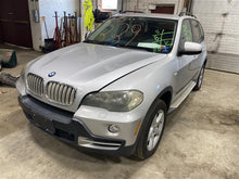 Load image into Gallery viewer, FRONT INTERIOR DOOR TRIM PANEL BMW X5 2009 09 - 1360630
