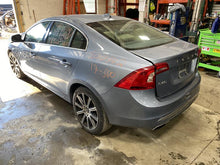 Load image into Gallery viewer, REAR DRIVE SHAFT Volvo S60 2017 17 2018 18 - 1361175
