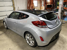 Load image into Gallery viewer, FRONT DRIVER SEAT BELT &amp; RETRACTOR ONLY Veloster 2012-2017 - 1361764
