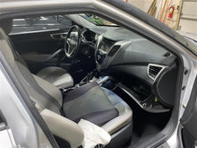 Load image into Gallery viewer, FRONT DRIVER SEAT BELT &amp; RETRACTOR ONLY Veloster 2012-2017 - 1361764
