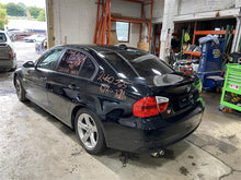 Load image into Gallery viewer, 2007 BMW 328i Floor Shifter - 1363446

