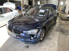 Load image into Gallery viewer, Floor Shifter BMW 320i 328i 2013 13 - 1365173
