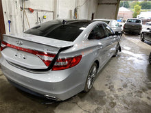 Load image into Gallery viewer, CROSSMEMBER / K-FRAME Hyundai Azera 2015 15 2016 16 2017 17 - 1363584
