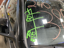 Load image into Gallery viewer, FRONT INTERIOR DOOR TRIM PANEL BMW 320i 328D 328i 2016 16 - 1366193
