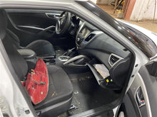 Load image into Gallery viewer, Floor Shifter Hyundai Veloster 2013 13 - 1366658
