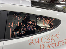 Load image into Gallery viewer, PLASTIC ENGINE COVER Hyundai Veloster 2013 13 - 1366632
