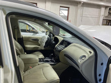 Load image into Gallery viewer, RADIO QX60 Pathfinder 2017 17 2018 18 2019 19 2020 20 - 1365449
