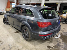 Load image into Gallery viewer, FRONT INTERIOR DOOR TRIM PANEL Audi Q7 2011 11 - 1366354
