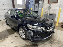 Load image into Gallery viewer, Floor Shifter Honda Accord 2013 13 - 1366814
