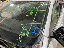 Load image into Gallery viewer, REAR DOOR GLASS Toyota Rav4 13 14 15 16 17 18 Right - 1367056
